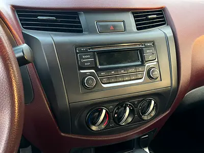 2020 Nissan NAVARA 缩略图 17