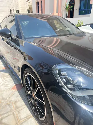 2022 Porsche PANAMERA 照片 1