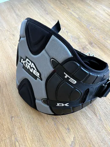 Vintage DaKine T-3 Windsurfing Harness - Size M - Excellent Condition