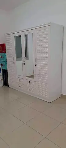 White 4-Door Wardrobe with Mirrors and Drawers - brand new