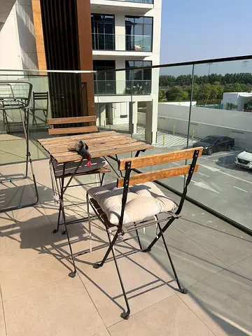 Balcony table with 2 chairs