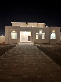 Master bedroom available for rent, couple or working ladies