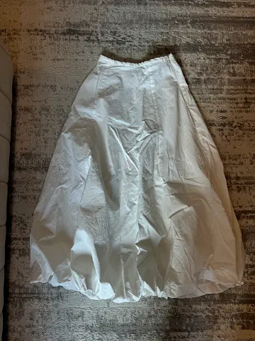 White balloon skirt Zara