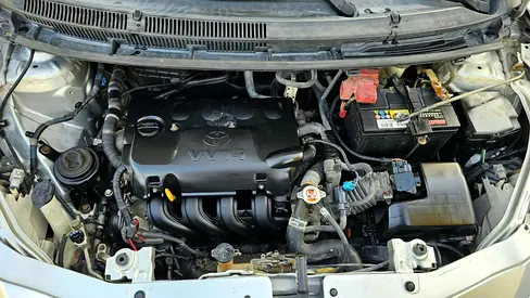 2011 Toyota YARIS 照片 7