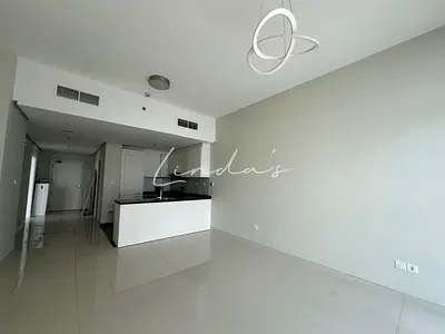 Boulevard View | Mid Floor | Upgraded