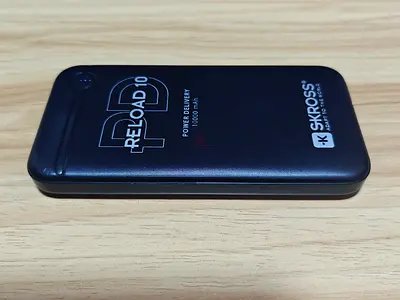 SKROSS 10000 mAh power bank