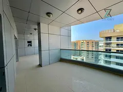 HUGE TERRACE | VACANT 1 BEDROOM | LAUNDRY ROOM