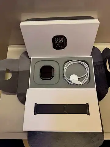 Apple Watch Ultra 3 black titanium 49 mm cellular and gps still in warranty