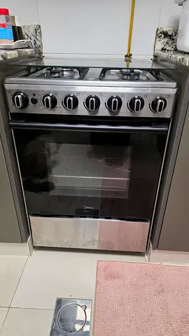 Midea BME62058-FFD-D 4-Burner Gas Cooker Freestanding 4-burner gas cooker