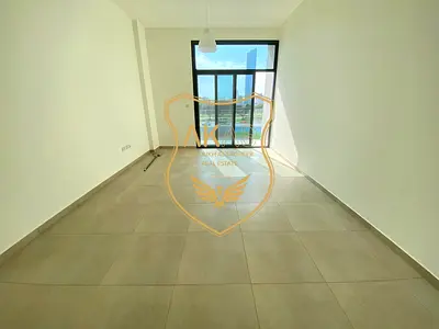 Best Offer - 2Bed Apartment - 81k - Free Parking