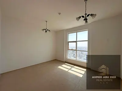 غرفتين نوم ( 1 ماستر ) - صالة واسعة - مطبخ مغلق - 2 بلكونة باطلالة مفتوحة - مساحة ممتازة جدا - 2 حمام - تكييف مركزي - بجوار السفير مول و جراند مول