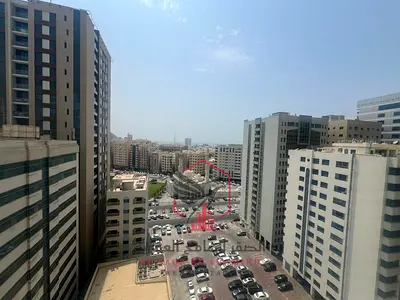 أكبر مساحة 3 غرف وصالة بالمجاز 3 مقابل مسرح المجاز مع غرفة خادمة وبلكونة وإطلالة مفتوحة بموقع مميز