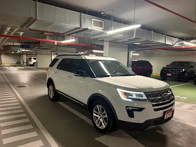Ford Explorer XLT 2018 GCC.zero Accident. Under warranty