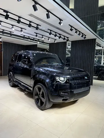 2025 Land Rover Defender 110 X-Dynamic HSE P400 GCC Specs