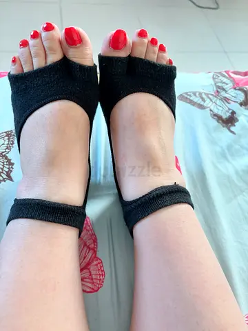 Preloved yoga sock