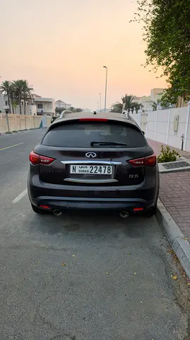 2012 Infiniti FX45/FX35 照片 2