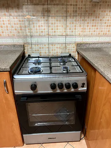 Nobel 4-Burner Gas Cooker with Oven - Excelent Working Condition