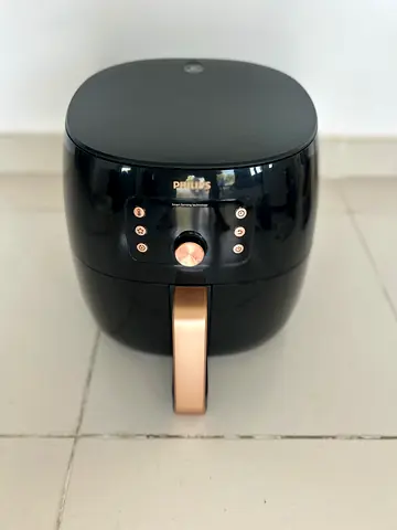Philips Airfryer – Black & Rose Gold – Perfect Working Condition