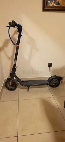 Segway Ninebot KickScooter F2, Black, 33 km Range, Excellent Condition