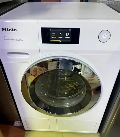 Miele latest model  W1 Front Load Washeing machine  9kg - Excellent Condition working perfectly