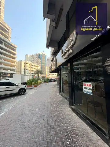 مطعم مجهز بالكامل بكل معداته وموقعه ممتاز جدا وحيوي