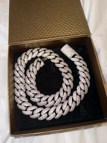 Iced Cuban Link Chain Necklace with Pave Stones - Heavy Men's Chain ( moissanite )