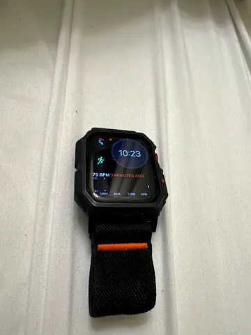 Used only for months Apple Watch8 with protective case with spigen band - good working condition
