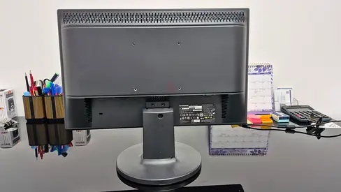 Lenovo LS1922wa 19 inch hd lcd vga monitor