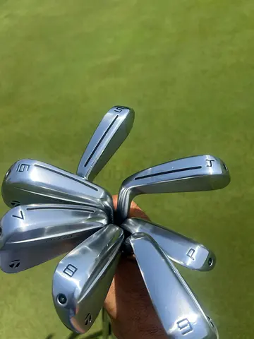 Taylormade p770 set of irons