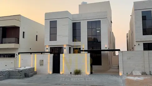 فيلا بسعر شامل رسوم التسجيل والتمليك على الشارع الرئيسي جاهزة للسكن بخصم خاص للكاش في أرقي مناطق عجمان تملك حر..