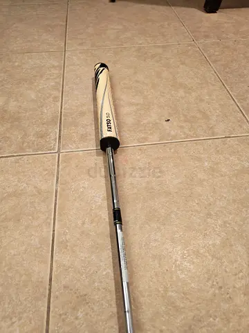 Used golf putter with jumbo grip