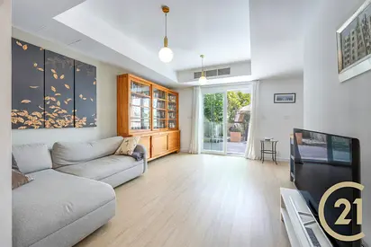 Exclusive | Upgraded | Close to Lake | VOT
