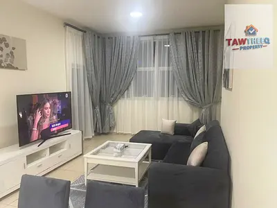 بمكان راقي وجميل من حيث الهدوء والراحه الانسيابيه في شقه مفروشه باسلوب كلاسيك مع اطلاله وتوفر الخدمات