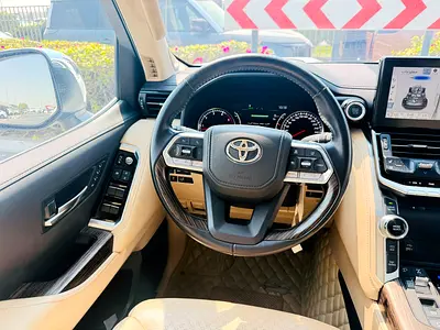 2023 Toyota LAND CRUISER — миниатюра 14