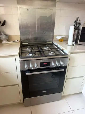 Bosch New Model Electric & Gas Combination Cooker 60x60cm