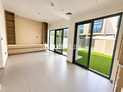 Vacant | Across from Pool & Park | VASTU