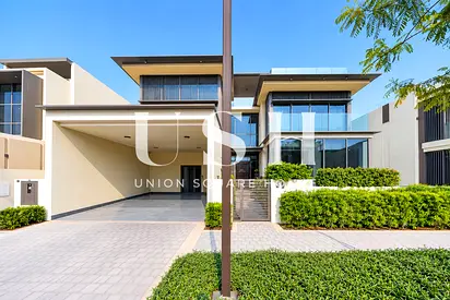 Genuine Listing | 4BR | Extended Plot | Single Row | VOT