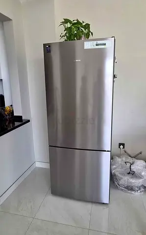 .Siemens Brand Top Fridge Bottom Freezer Stainless steel body