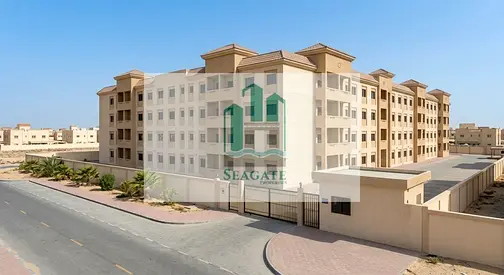 سكن موظفين مكون من 71 غرفة للإيجار | الجرف، عجمان