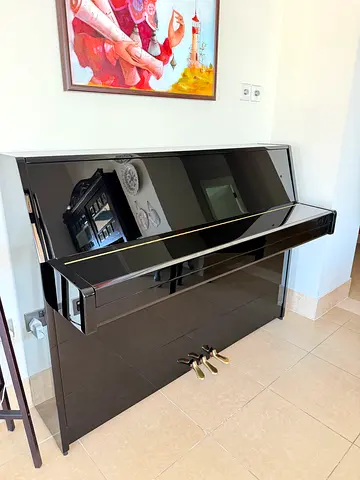 Yamaha Upright Acoustic Piano- Black Glossy Finish, Good Condition