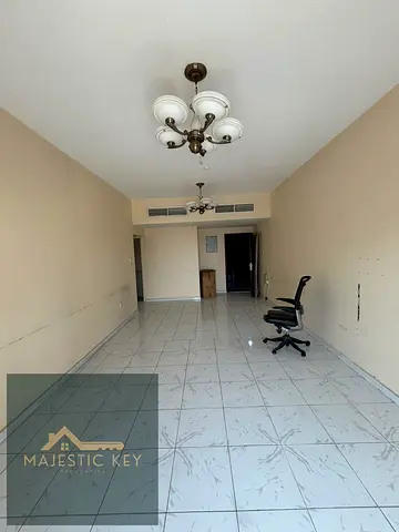 BIGGEST APARTMENT!!2BHK APARTMENT WITH BALCONY AND CENTRALISED AC AND CENTRALISED GAS JUST IN 40k