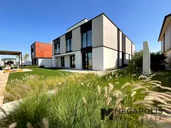 6 Bedroom Villa |POD |Large Plot |Corner
