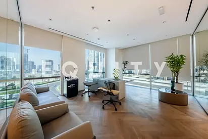 Fully Furnished | Corner Unit | 7 Parking