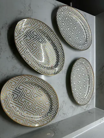 Set of 4 H&M Home Gold Geometric Plates – White & Gold