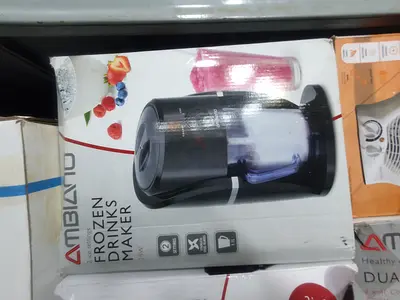 Amblaino Frozen Drinks Maker / Slushie Machine - New in Box