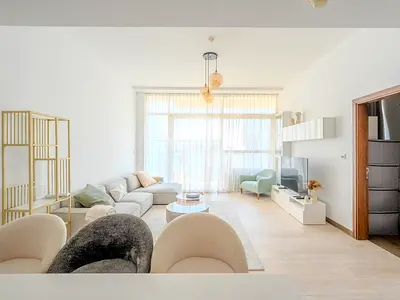 1BR + Laundry | Large Layout | Fully Furnished