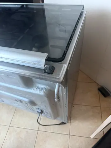 Used freestanding gas oven with glass door - good working condition