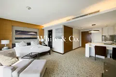 VACANT NOW | HIGH FLOOR UNIT | 19 SERIES