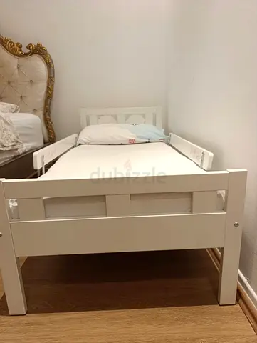 Toodler bed for sale