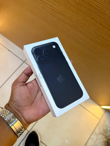 Iphone 18 pro max 512GB black Physical Sim